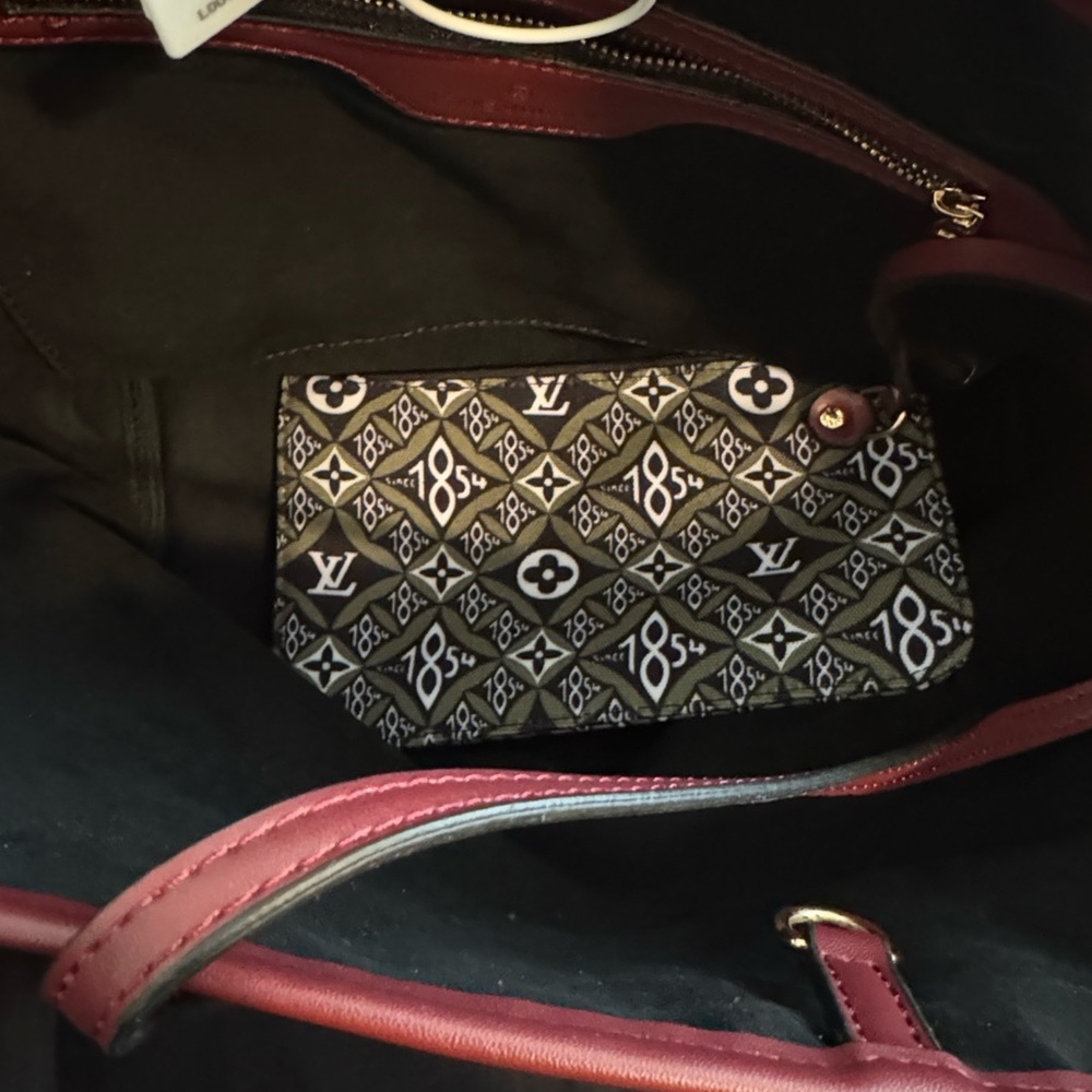 Unique Stylish Patterned Monogram Tote - image 3